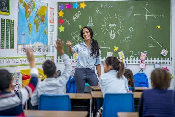Keterlibatan Masyarakat di Hari Pendidikan Nasional