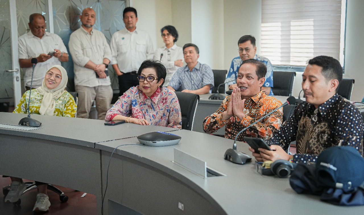 Waste Crisis Center (WCC)